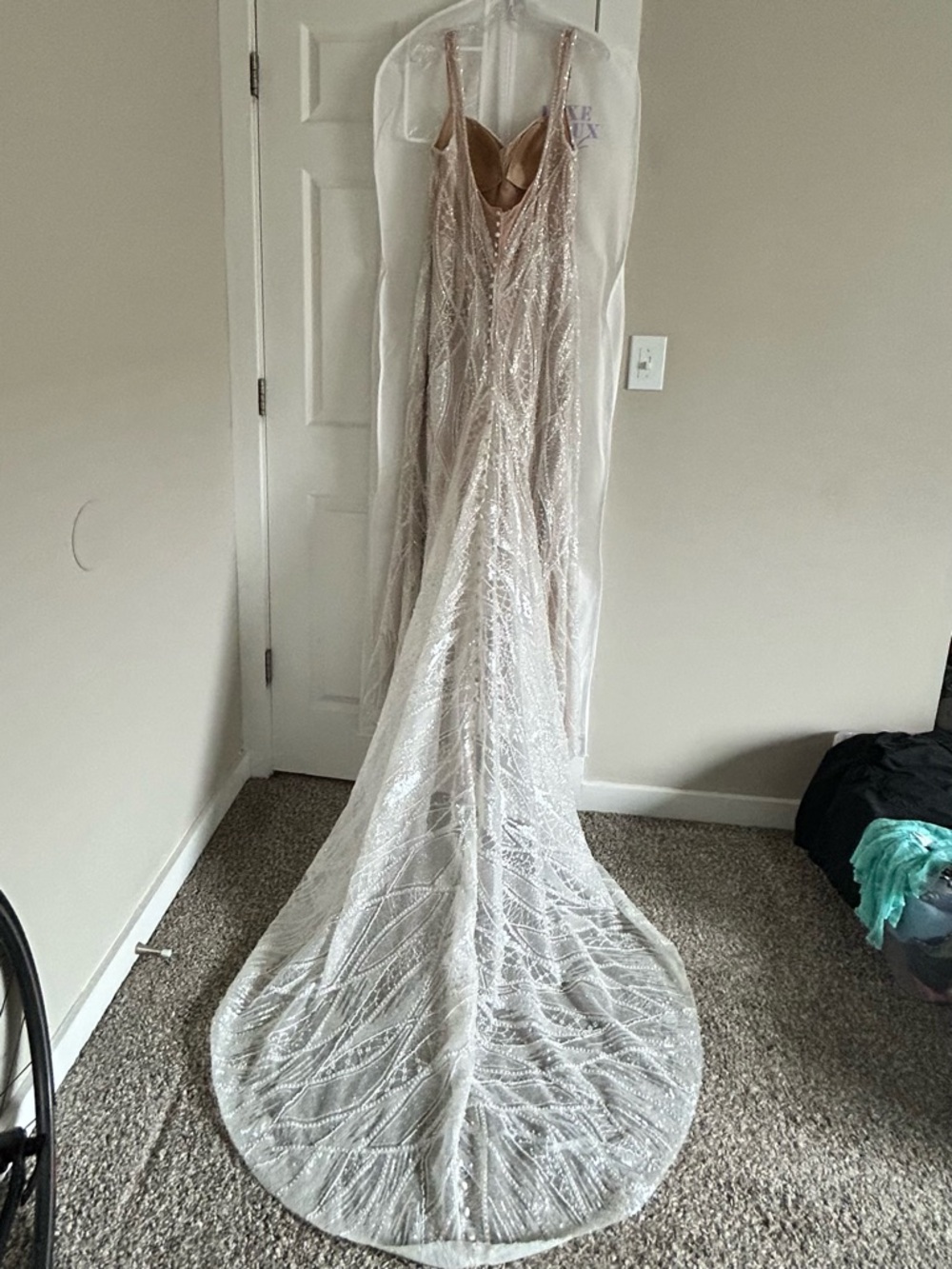 Madison James, Kia Size 12 Wedding Dress - Picture 3 of 7